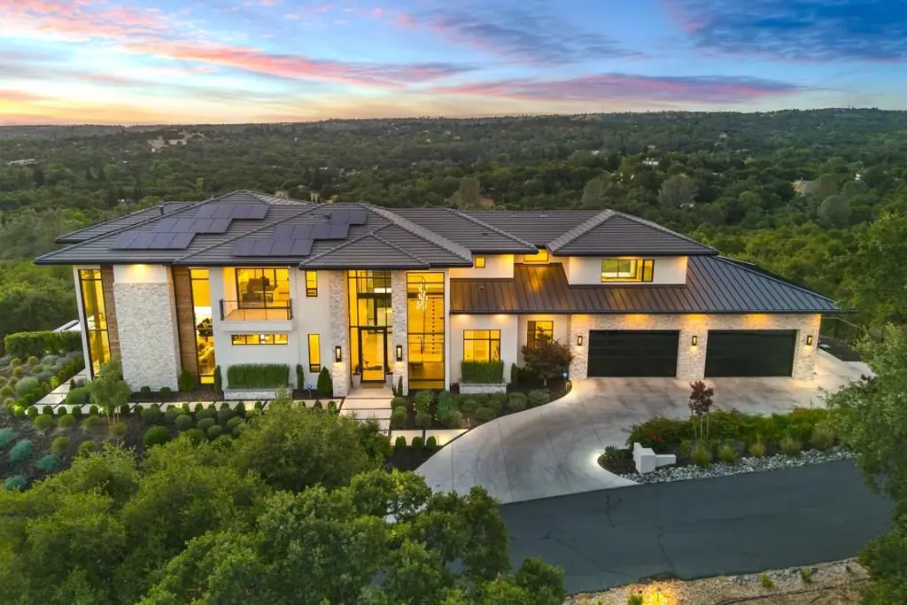 A Stunning Architectural Showcase at 8140 Brookhollow Ct Blends Indoor Comfort and Outdoor Elegance — 7.295 Million 1