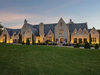 A Showcase of Prestige: $7.995M Texas Estate Uniting European Sophistication and Modern Design 2 2105 Bayshore Dr Unveils an Exquisite 8.75M Architectural Masterpiece in Texas 1