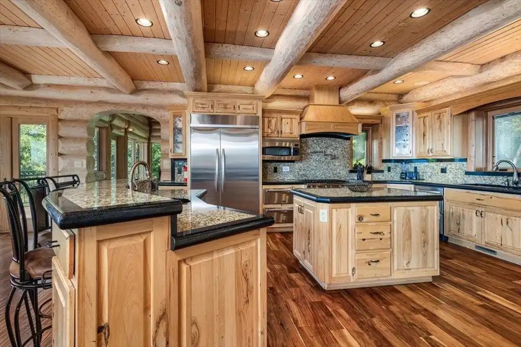 Luxury British Columbian Cedar Log Retreat in Georgia Hits the Market at $5.67 Million 20 373 Rising Star Ln Stunning British Columbian Cedar Log Estate in Georgia Listed for 5.67 Million 16