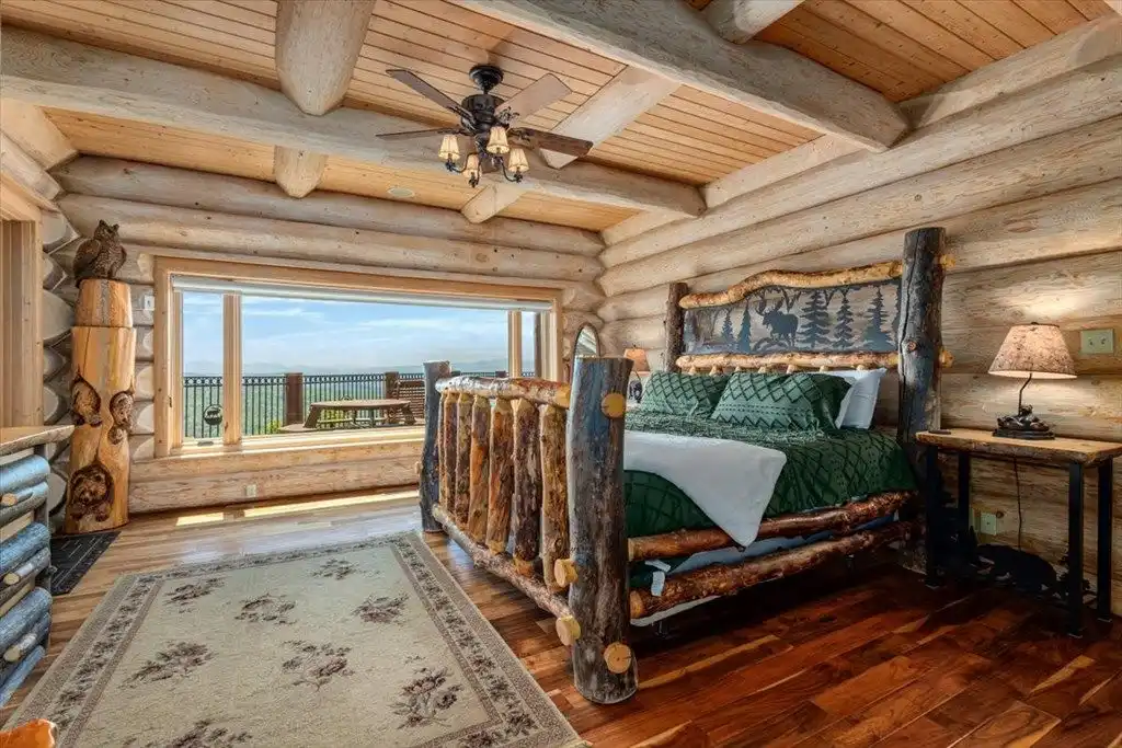 Luxury British Columbian Cedar Log Retreat in Georgia Hits the Market at $5.67 Million 23 373 Rising Star Ln Stunning British Columbian Cedar Log Estate in Georgia Listed for 5.67 Million 19