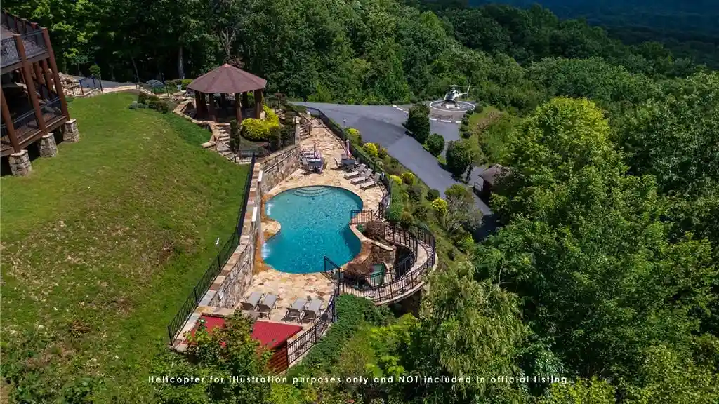 Luxury British Columbian Cedar Log Retreat in Georgia Hits the Market at $5.67 Million 10 373 Rising Star Ln Stunning British Columbian Cedar Log Estate in Georgia Listed for 5.67 Million 6
