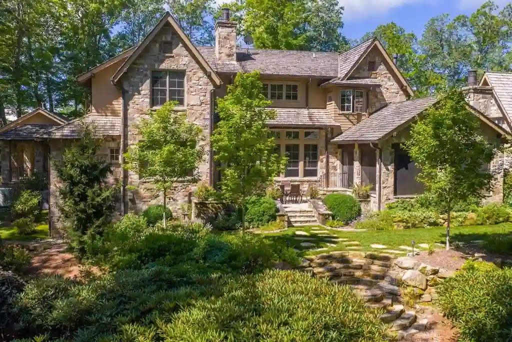 Breathtaking Mountaintop Retreat at 2071 High Mountain Drive Captures Countryside Elegance 18