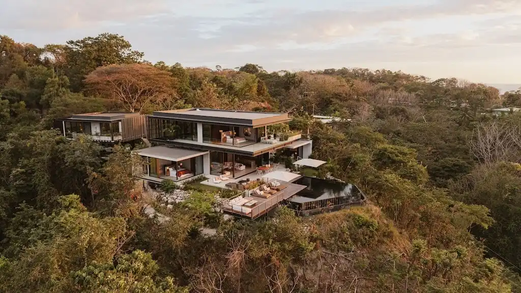 Casa Solai by Studio Saxe A Floating Sanctuary Above the Costa Rican Jungle 3
