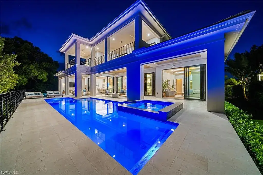 Exquisite 448 Devils LN A Modern Coastal Jewel in the Heart of Naples 6