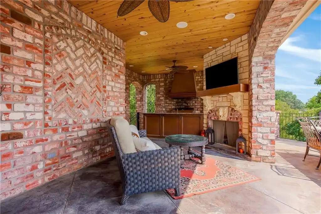 27596 W Highland Cir Majestic Kansas Residence with Serene Shadow Lake Views Listed for 3 12