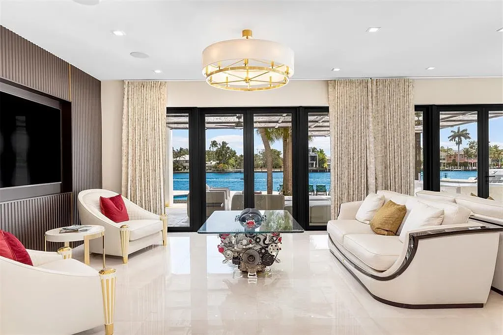 27.5 Million Waterfront Masterpiece Showcasing Modern Luxury in Fort Lauderdale 7 529 Bontona Ave Fort Lauderdale luxury waterfront estate with 6 bedrooms, 10 bathrooms, pool, marina dock, and custom interiors for sale.