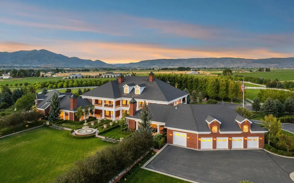 Camelot at 2344 W 3000 S An Extraordinary 23.5 Million Sanctuary of Luxury and Design in Utah 3