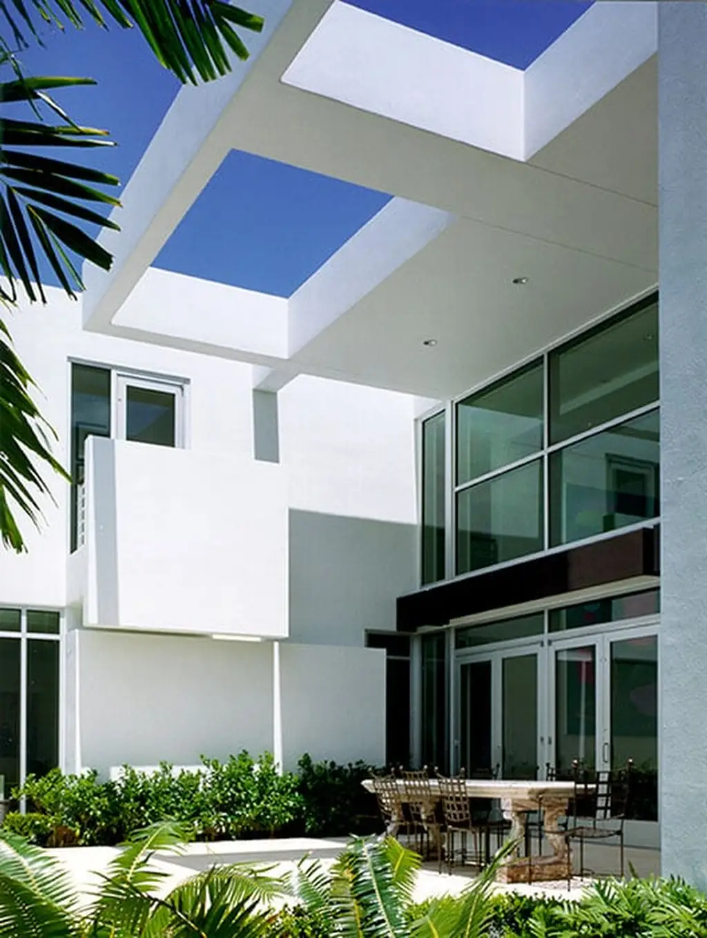 Florida Residence by Mojo Stumer Associates, Modern Waterfront Masterpiece with Panoramic Ocean Views