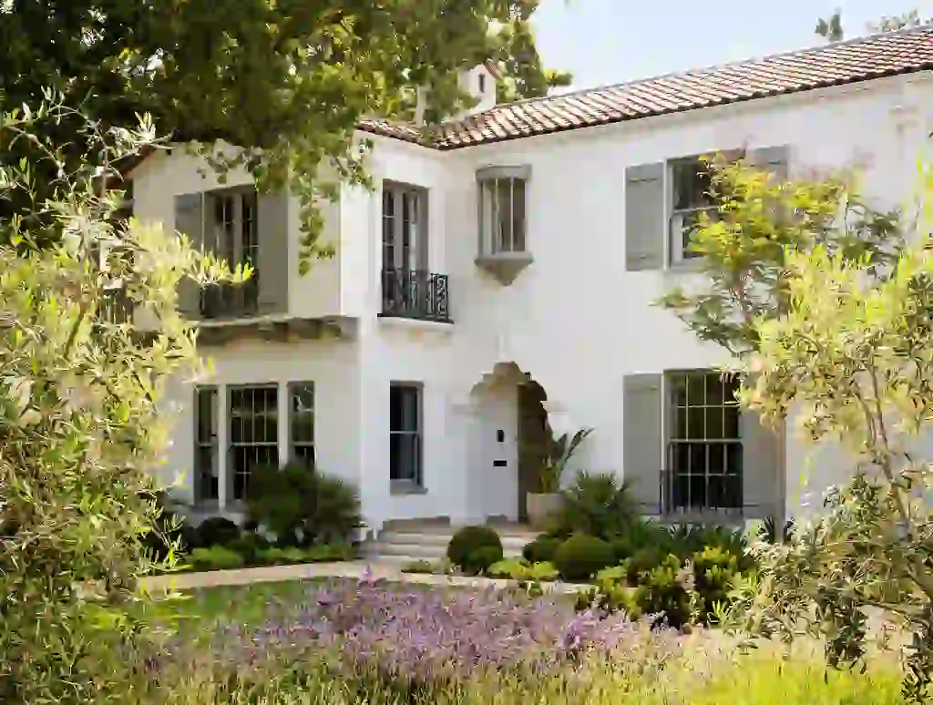 Home For Hosting, Palo Alto Historic Renovation by Fergus Garber Architects