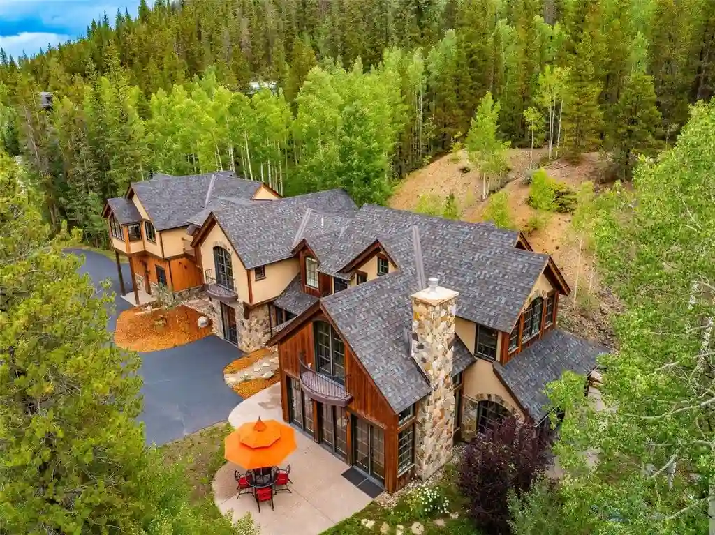 Majestic Colorado Living 94 Sunbeam Dr Offers Secluded Luxury and Mountain Beauty for 6.2 Million 17