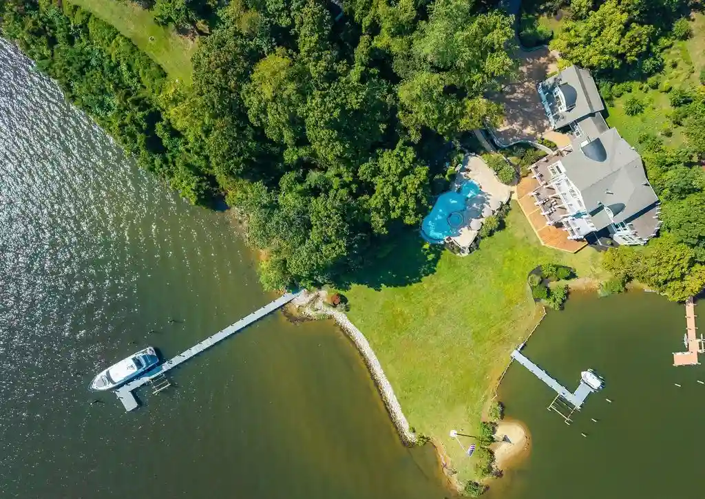 Spectacular Waterfront Living Awaits at 125 S Winchester Rd Maryland Asking 8 23