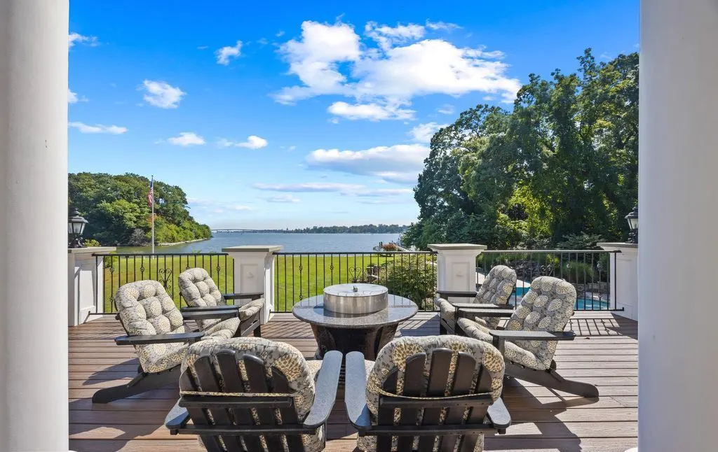 Spectacular Waterfront Living Awaits at 125 S Winchester Rd Maryland Asking 8 7