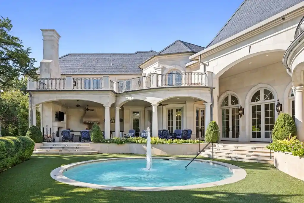 10617 Bridge Hollow Ct An Exquisite Blend of Architecture Integrity and Tranquility for 12.9 Million 18