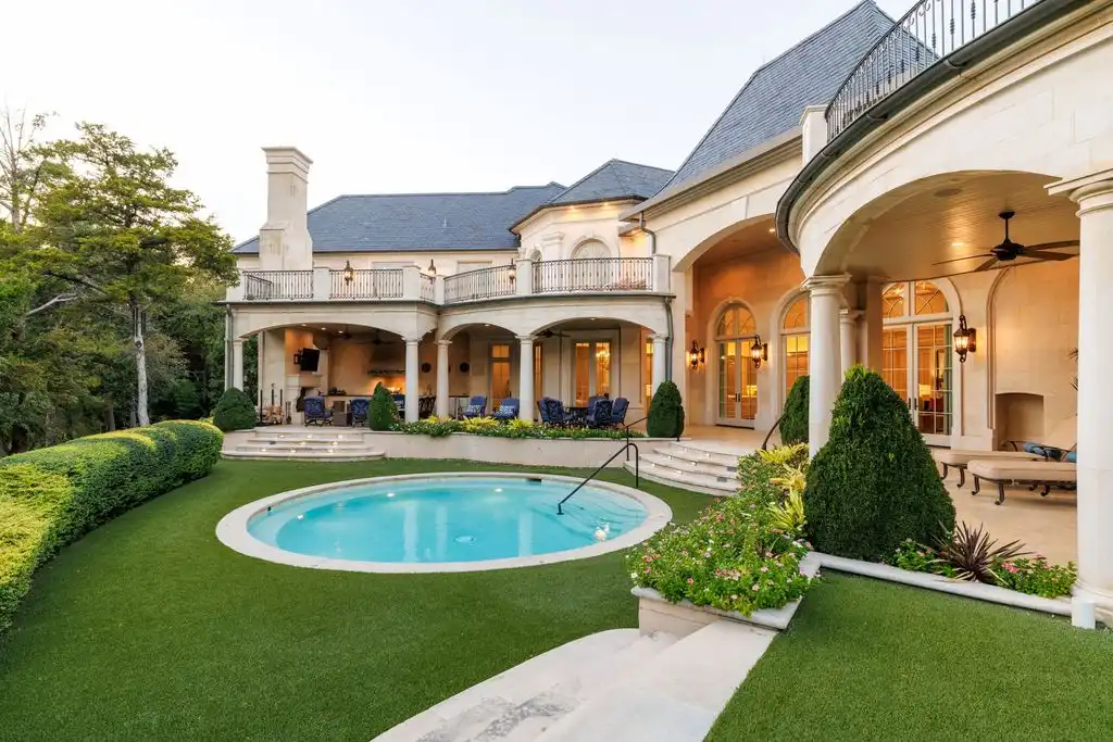 10617 Bridge Hollow Ct An Exquisite Blend of Architecture Integrity and Tranquility for 12.9 Million 24