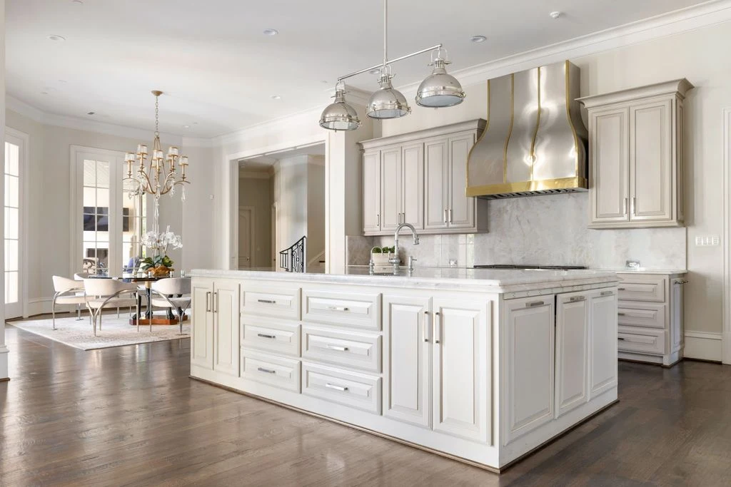 10617 Bridge Hollow Ct An Exquisite Blend of Architecture Integrity and Tranquility for 12.9 Million 8