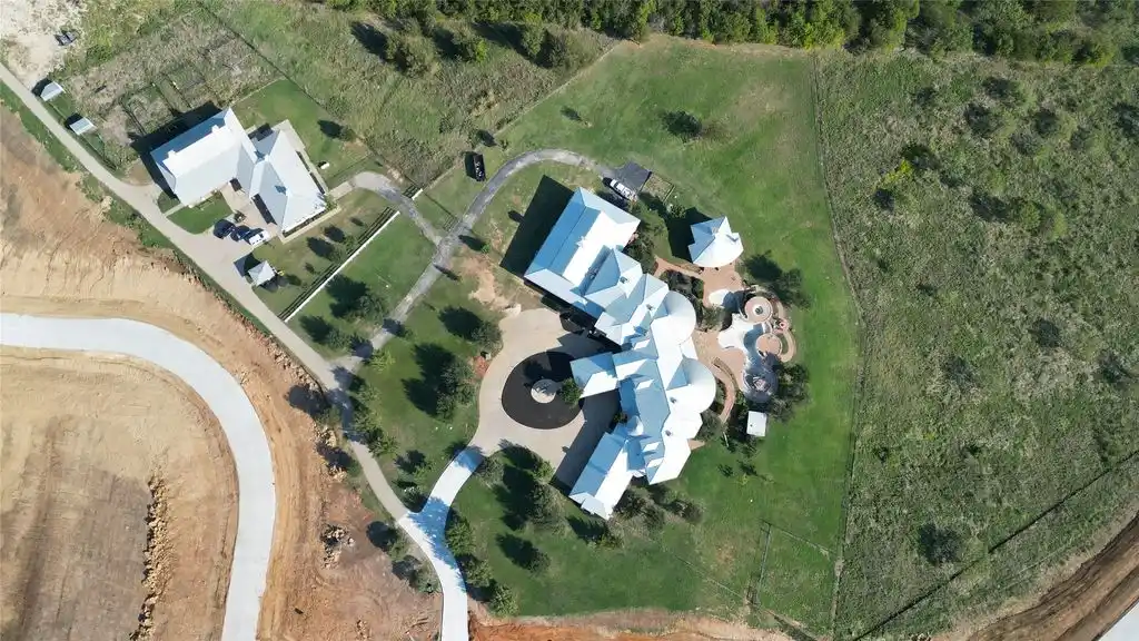 1180 McReynolds Rd Showcases Unrivaled Luxury and Breathtaking Texas Views for 12 Million 2