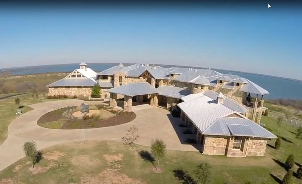1180 McReynolds Rd Showcases Unrivaled Luxury and Breathtaking Texas Views for 12 Million 3