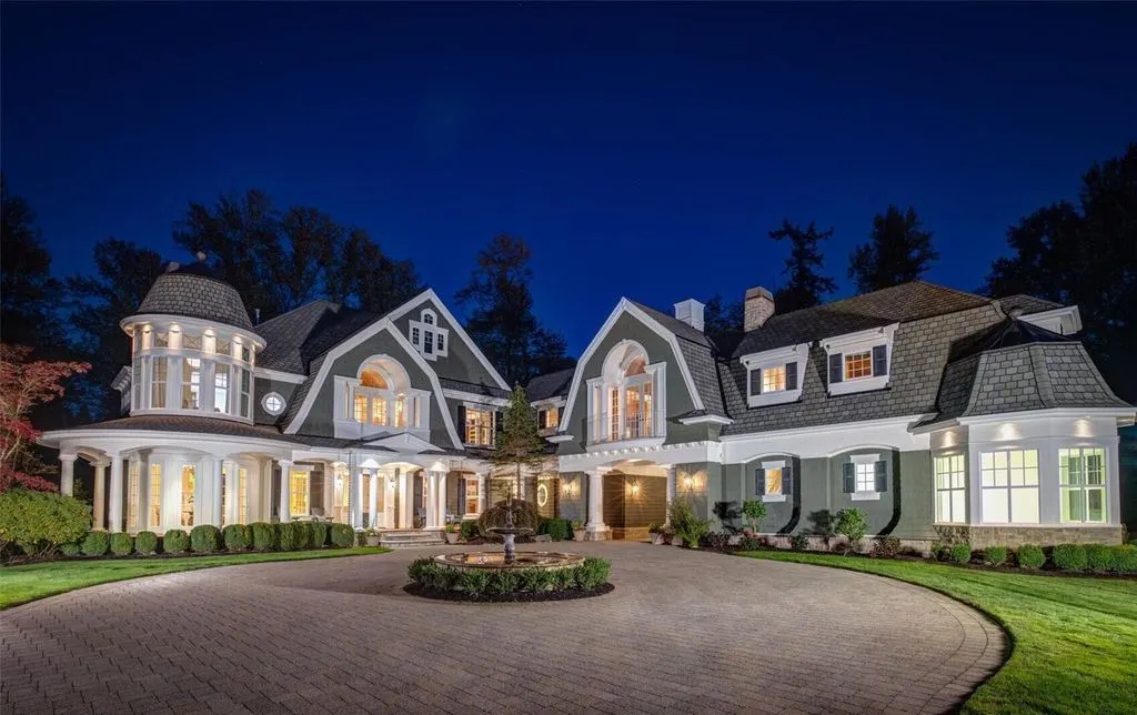 13132 206th Avenue NE Showcases a Stunning 5 Acre Estate Where Sophistication Meets Comfort for 7.5 Million 1