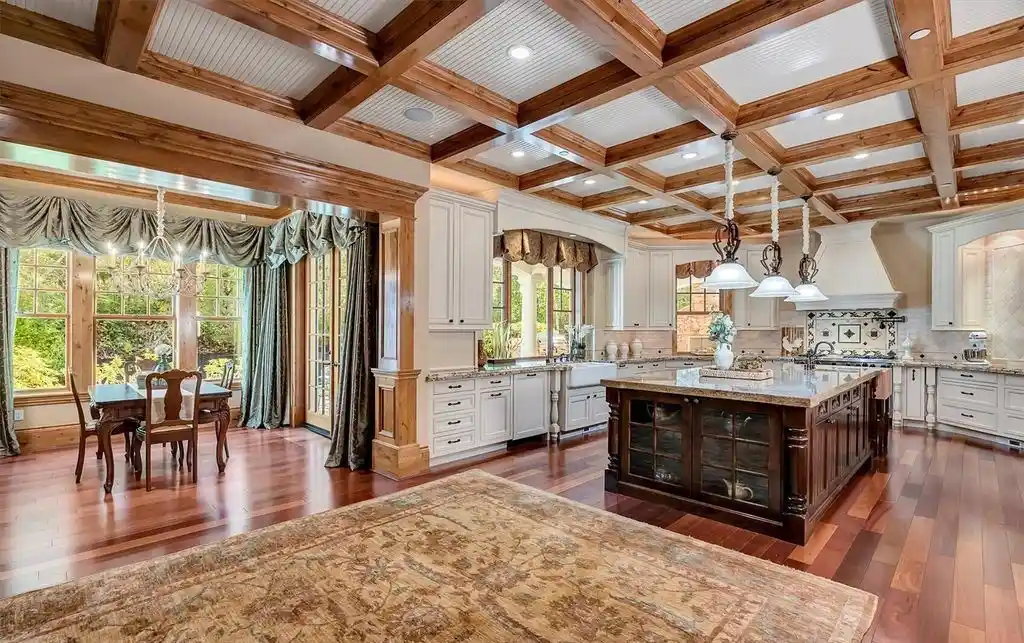 13132 206th Avenue NE Showcases a Stunning 5 Acre Estate Where Sophistication Meets Comfort for 7.5 Million 11