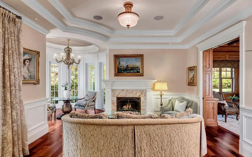 13132 206th Avenue NE Showcases a Stunning 5 Acre Estate Where Sophistication Meets Comfort for 7.5 Million 6