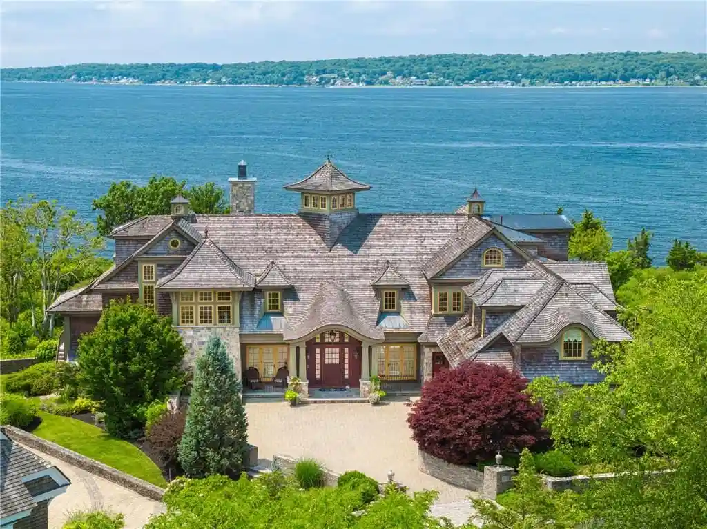 272 Carnegie Harbor Dr Showcases an Extraordinary Rhode Island Waterfront Estate for 6595000 1