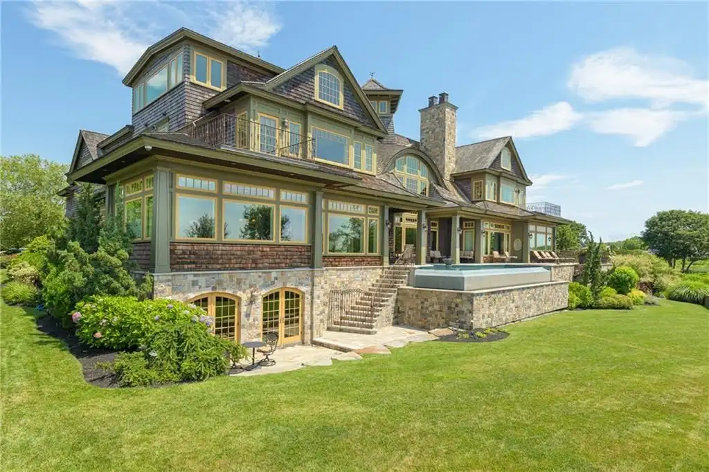 272 Carnegie Harbor Dr Showcases an Extraordinary Rhode Island Waterfront Estate for 6595000 22