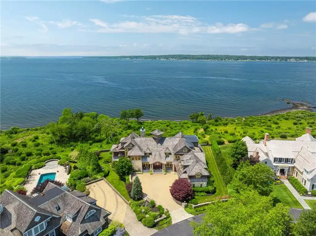 272 Carnegie Harbor Dr Showcases an Extraordinary Rhode Island Waterfront Estate for 6595000 25
