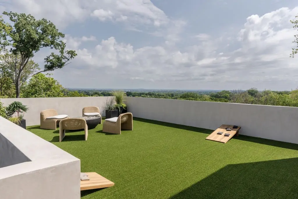 4509 Shys Hill Rd Showcases a Majestic New Modern Estate with Panoramic Downtown Views for 9.75 Million 11