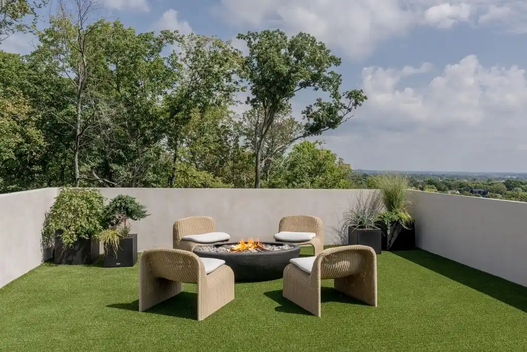 4509 Shys Hill Rd Showcases a Majestic New Modern Estate with Panoramic Downtown Views for 9.75 Million 12
