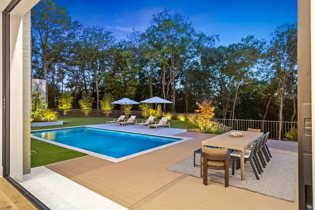 4509 Shys Hill Rd Showcases a Majestic New Modern Estate with Panoramic Downtown Views for 9.75 Million 5