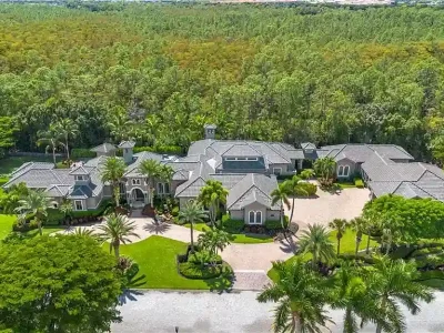 4517 Brynwood DR Naples FL 10.9M Luxury Estate Exceptional Modern Resort Style Home 1