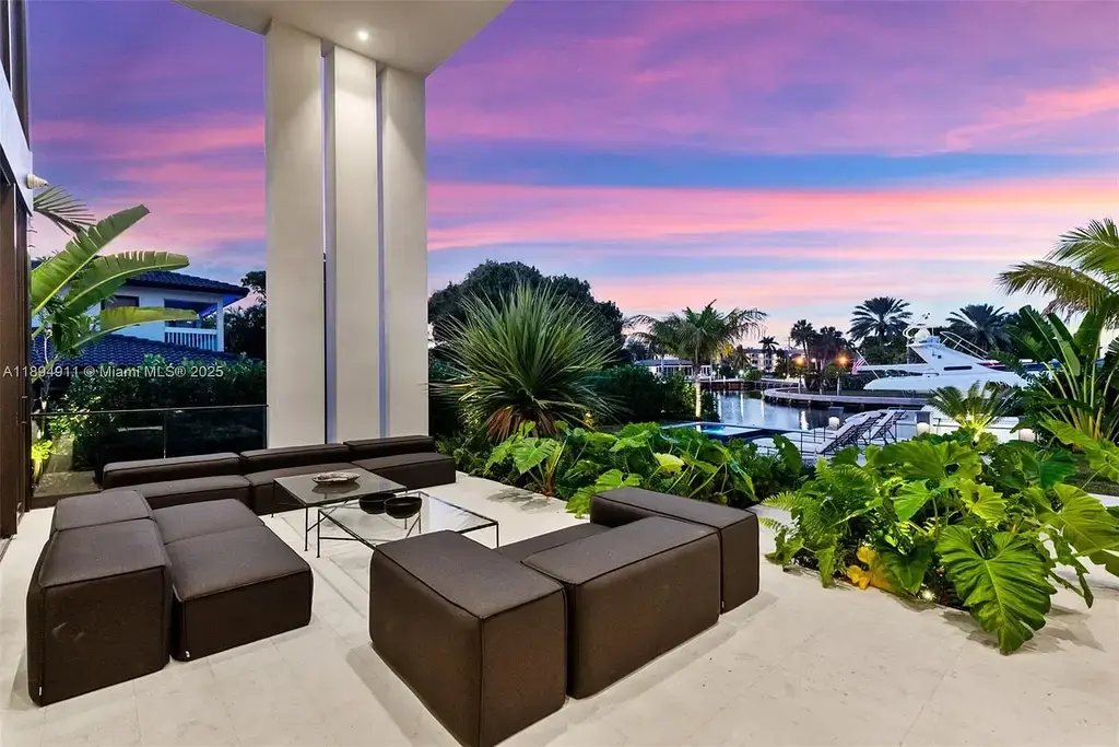 478 Tamarind Dr Hallandale 9 Million Waterfront Masterpiece Redefining Florida Luxury Living 8