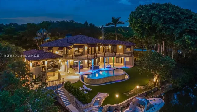 $13.7 Million Coral Gables Waterfront Retreat Redefines Luxury Boater Living