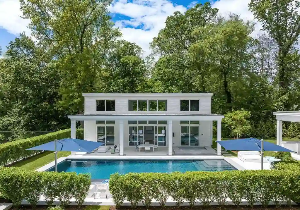 8 Fox Run Ln Exquisite Contemporary Estate by SBP Homes in Connecticut Lists for 22 Million 7