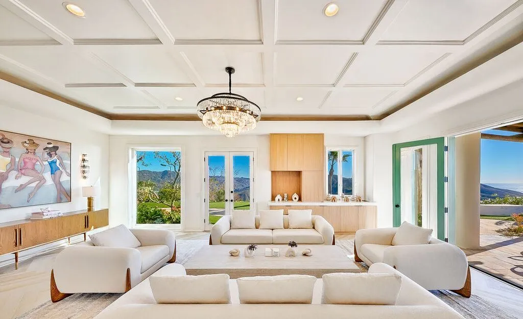 Breathtaking 31 Acre Malibu Estate at 10502 Yellow Hill Rd Showcases Unrivaled Oceanfront Elegance for 52 Million 14