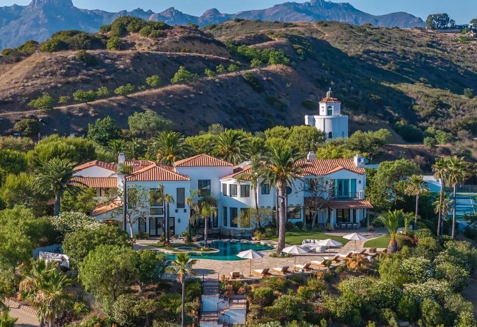 Breathtaking 31 Acre Malibu Estate at 10502 Yellow Hill Rd Showcases Unrivaled Oceanfront Elegance for 52 Million 22