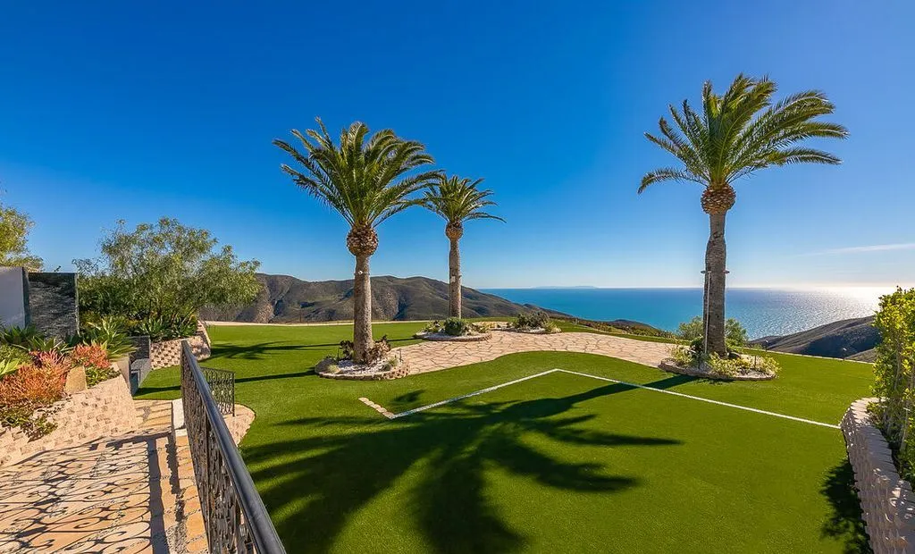 Breathtaking 31 Acre Malibu Estate at 10502 Yellow Hill Rd Showcases Unrivaled Oceanfront Elegance for 52 Million 8