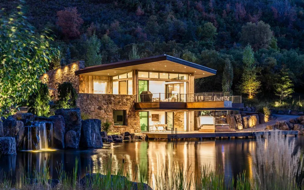 Breathtaking Fantasy Estate at 5618 E South Fork Rd Captures ‘Lord of the Rings Magic Listed for 43 Million in Ut 4