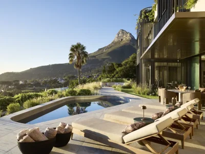 C 9 House by GSQUARED Architects Blends Modern Coastal Architecture with Timeless Serenity