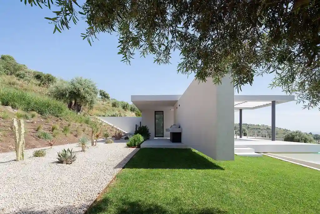 Casa Calypso by GnB Studio Redefines Mediterranean Minimalism in Noto 10