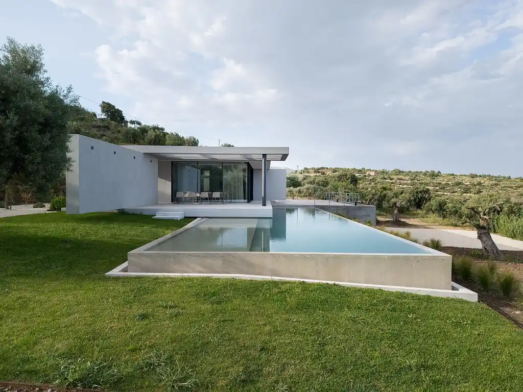 Casa Calypso by G’n’B Studio Redefines Mediterranean Minimalism in Noto