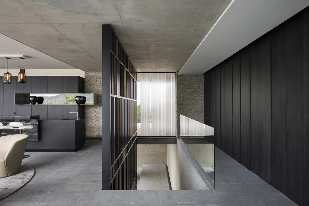 City Villa by ARRCC Showcases Bold Geometric Design and Breathtaking Urban Views 9