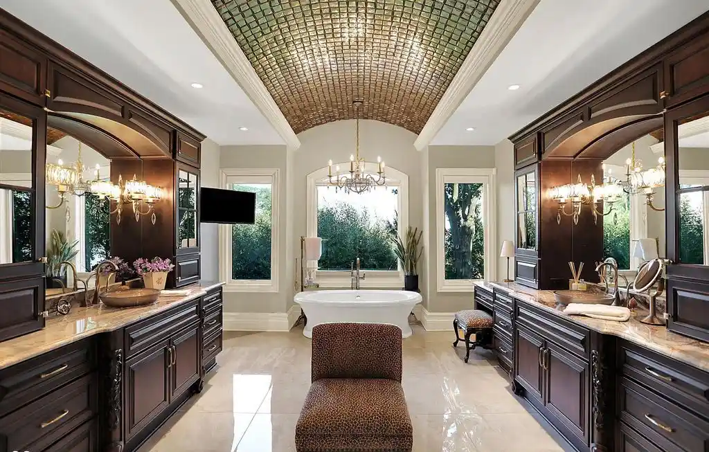 Discover the Exquisite 10606 Brooks School Rd Indianas Iconic Waterfront Estate Asking 11.95 Million 20