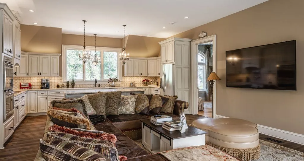 Discover the Exquisite 10606 Brooks School Rd Indianas Iconic Waterfront Estate Asking 11.95 Million 23