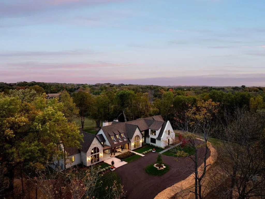Exquisite Estate at 2295 Tamarack Dr Showcases Architectural Brilliance by James Co. Homes and Alexander Design Group 24