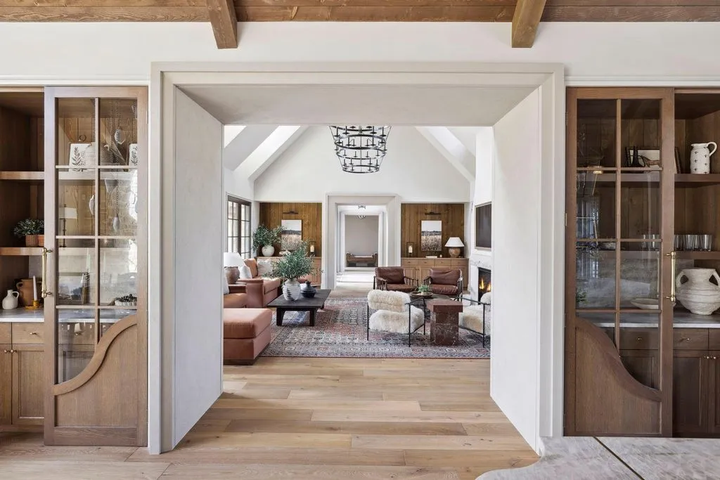 Exquisite Estate at 2295 Tamarack Dr Showcases Architectural Brilliance by James Co. Homes and Alexander Design Group 7