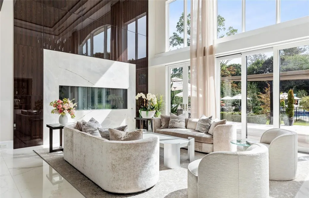 Exquisite Modern Masterpiece at 53 Simonson Road Elevates New York Luxury Living Priced at 12.8 Million 11