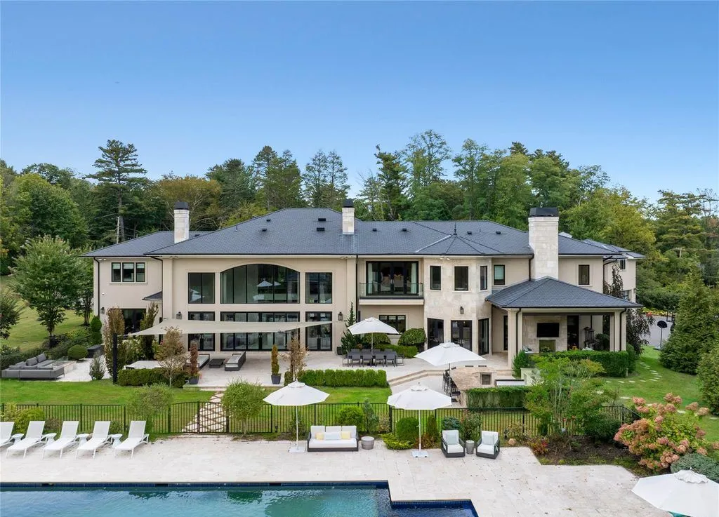 Exquisite Modern Masterpiece at 53 Simonson Road Elevates New York Luxury Living Priced at 12.8 Million 24