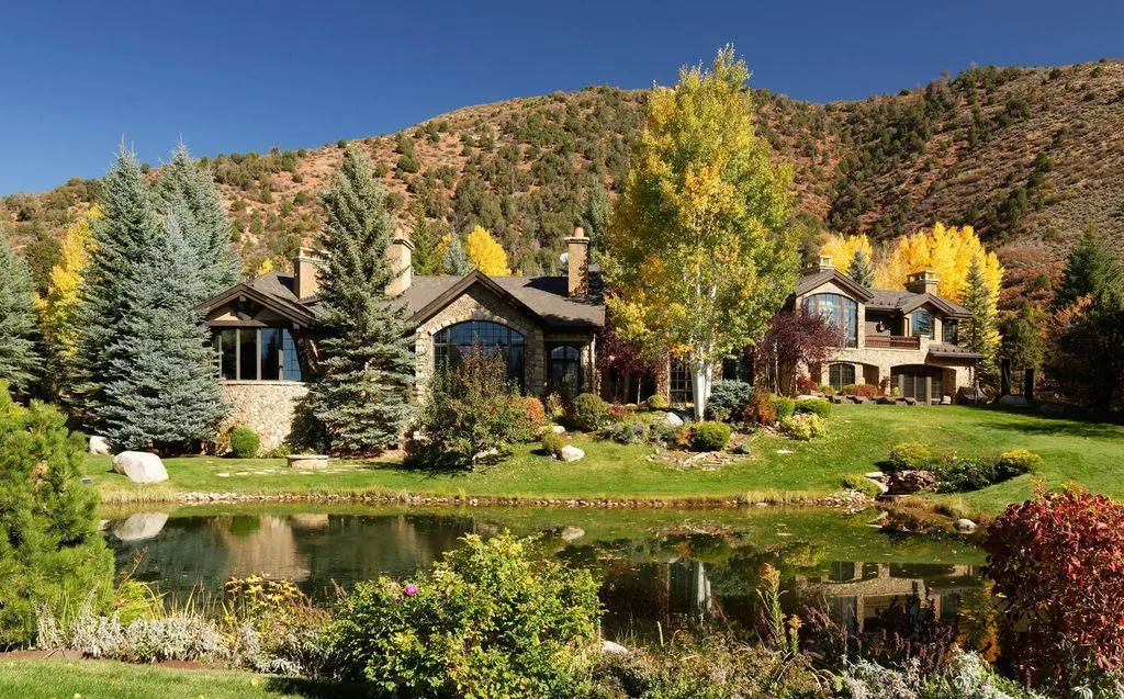 Exquisite Robert Trown Home at 120 Running Mare Rd Showcases Classic Colorado Luxury for 33.75 Million 18