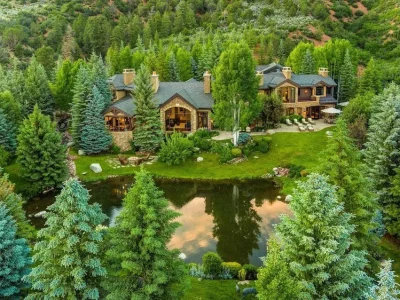 Exquisite Robert Trown Home in Colorado Showcases Timeless Beauty and Classic Design for $33.75 Million 1 Exquisite Robert Trown Home at 120 Running Mare Rd Showcases Classic Colorado Luxury for 33.75 Million 2